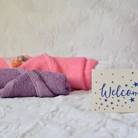 Effie's Escape Spacious Apartmán *